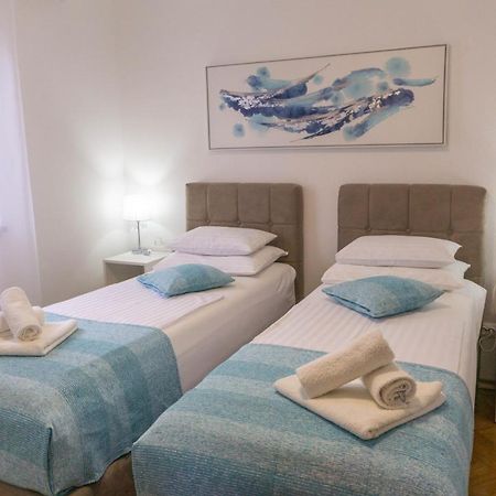 Apartment Jadran Malinska Eksteriør bilde