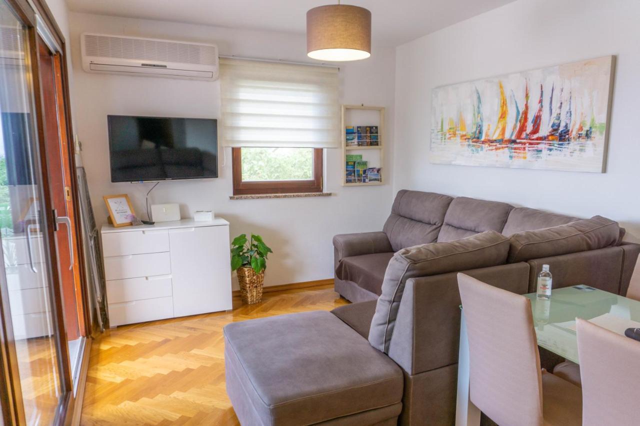 Apartment Jadran Malinska Eksteriør bilde